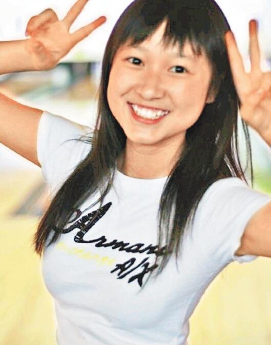 去过周星驰《行运一条龙》茶餐厅吗？当年那个小芬女长大回来了！